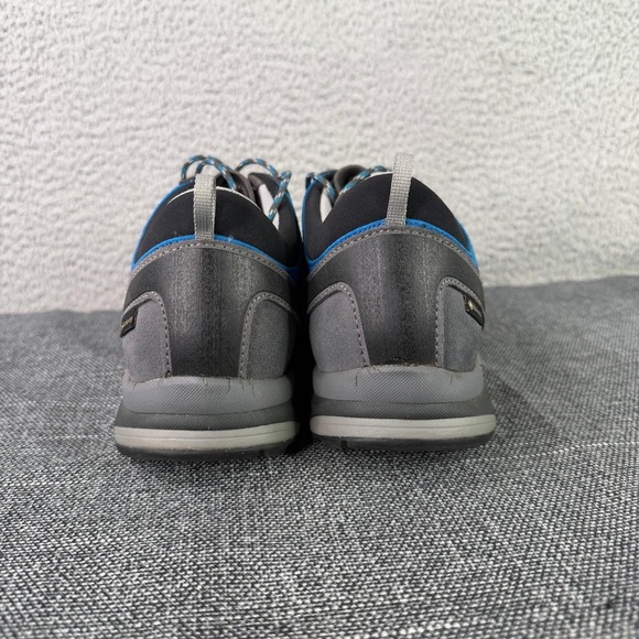Athletic_Shoes